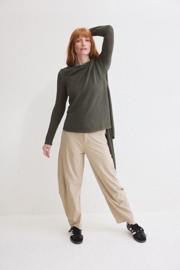 The Petite Wide-ish Pants
