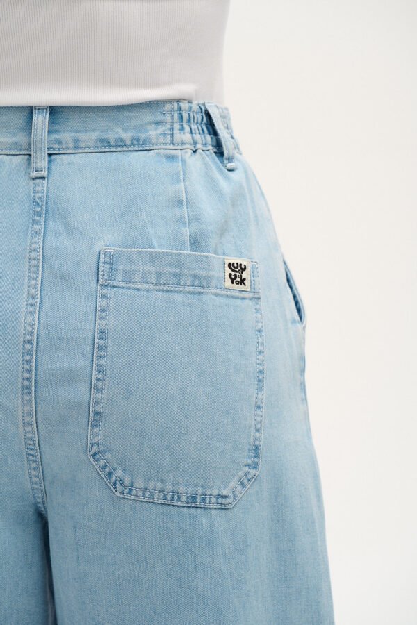 Cole - Baggy Wide Leg Denim Jeans in Light Wash Blue